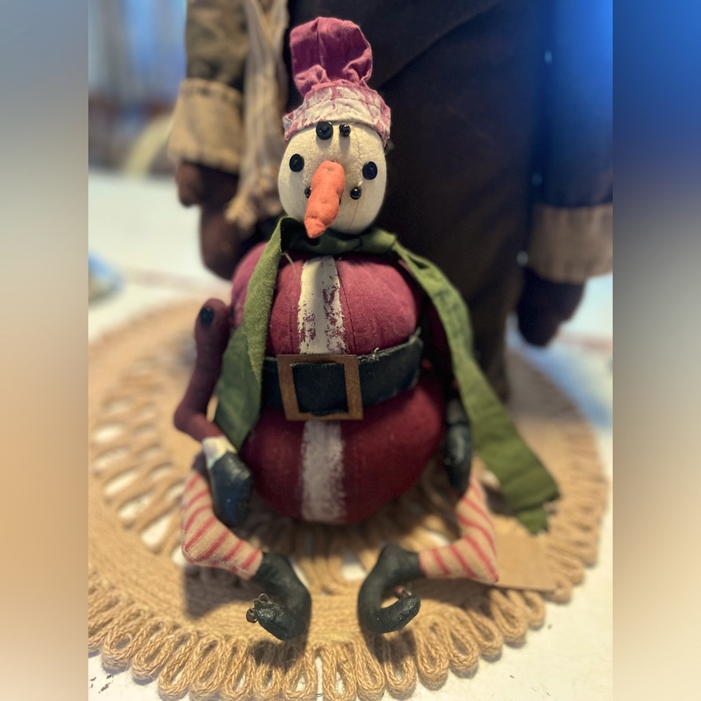 VINTAGE RUSTIC PRIMITIVE SANTA SNOWMAN